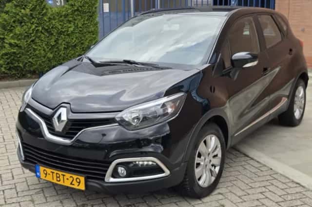 Renault Captur (2014) thumbnail 2
