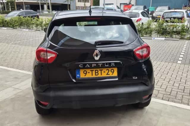 Renault Captur (2014) thumbnail 5