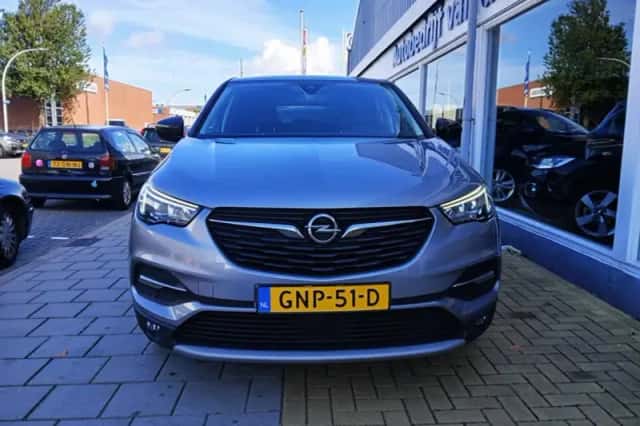 Opel Grandland (2021) thumbnail 2
