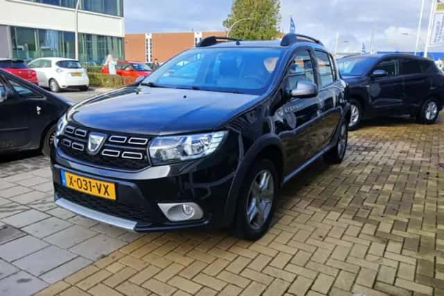 Dacia Sandero (2019) thumbnail 3