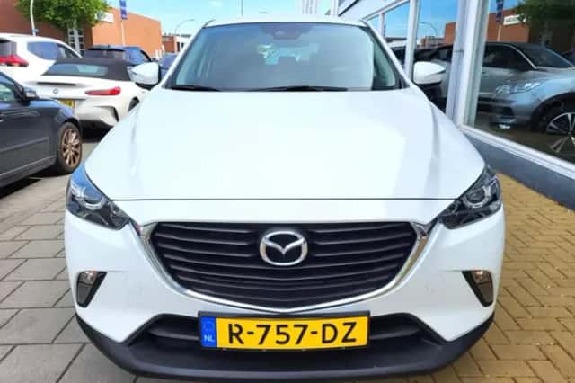 Mazda CX-3 (2017) thumbnail 2