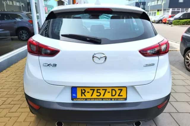 Mazda CX-3 (2017) thumbnail 5