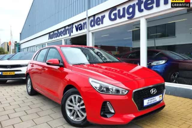 Hyundai i30 (2017) thumbnail 1