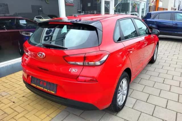 Hyundai i30 (2017) thumbnail 6