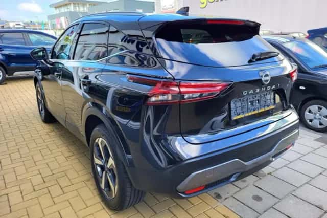 Nissan Qashqai (2023) thumbnail 4