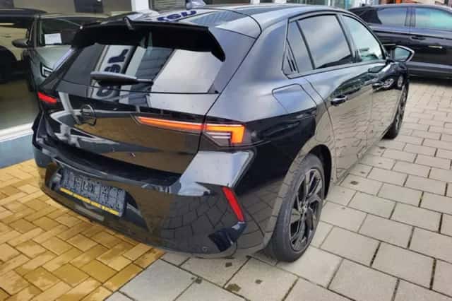 Opel Astra (2022) thumbnail 6