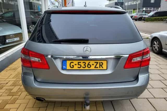 Mercedes-Benz E-Klasse (2010) thumbnail 5