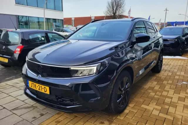 Opel Grandland (2023) thumbnail 3