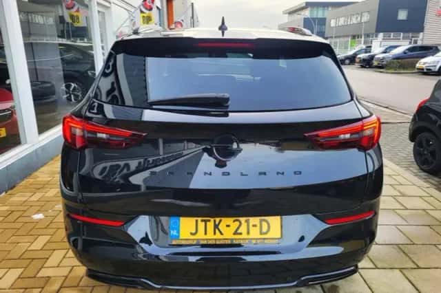 Opel Grandland (2023) thumbnail 5