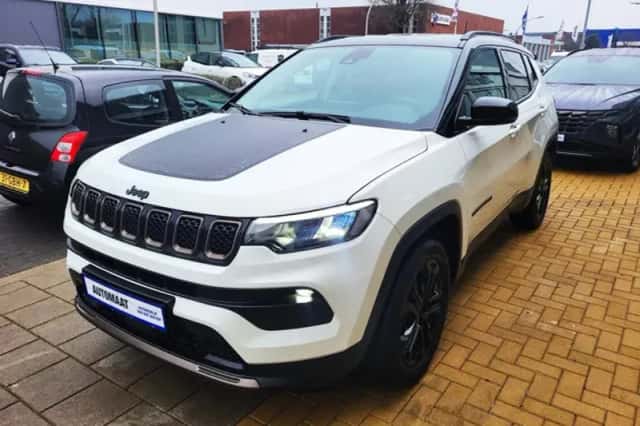 Jeep Compass (2022) thumbnail 3