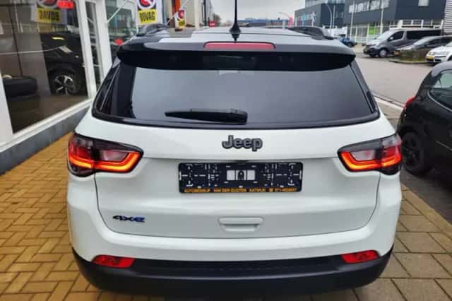 Jeep Compass (2022) thumbnail 5