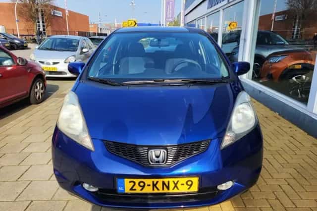 Honda Jazz (2010) thumbnail 2