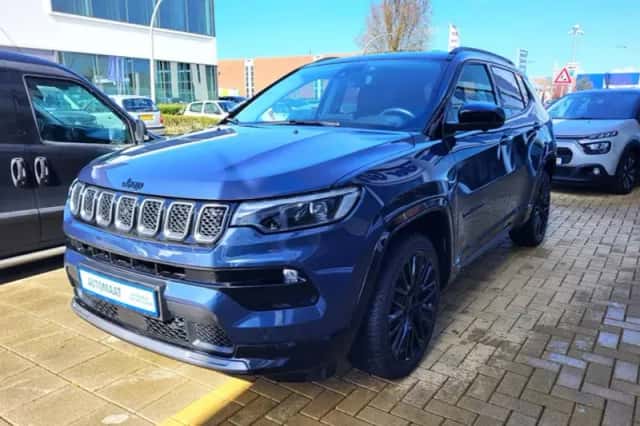 Jeep Compass (2023) thumbnail 3