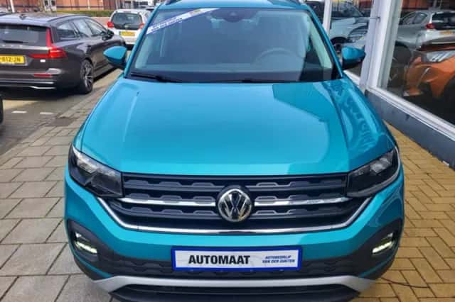 Volkswagen T-Cross (2019) thumbnail 2