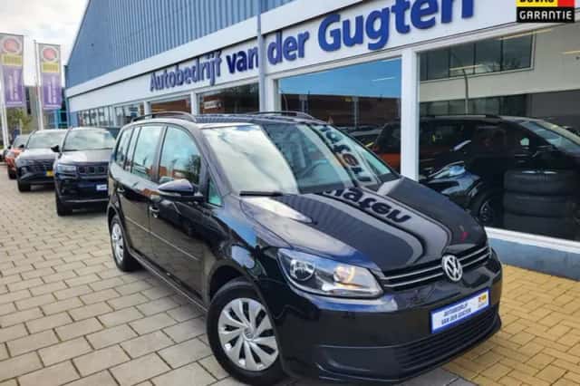 Volkswagen Touran (2014) thumbnail 1