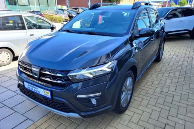Dacia Sandero (2022) thumbnail 3