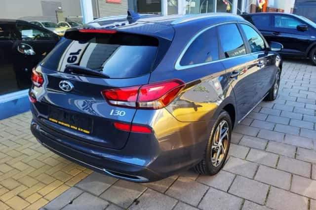 Hyundai i30 (2023) thumbnail 6