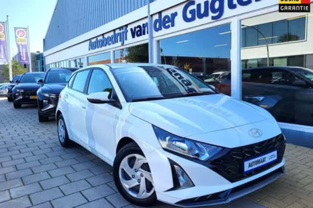 Hyundai i20 (2024) thumbnail 1