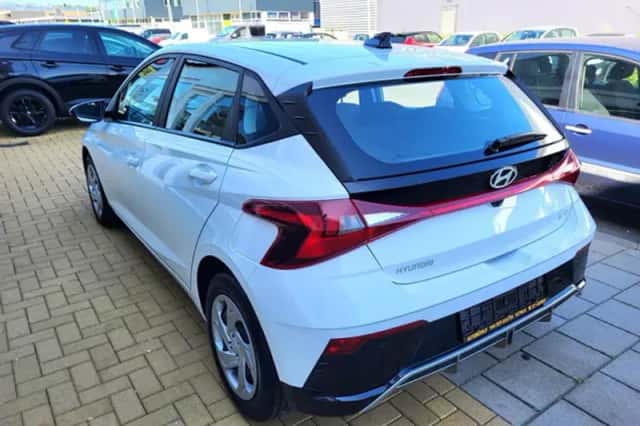 Hyundai i20 (2024) thumbnail 4