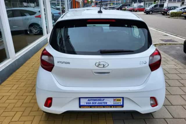 Hyundai i10 (2023) thumbnail 5
