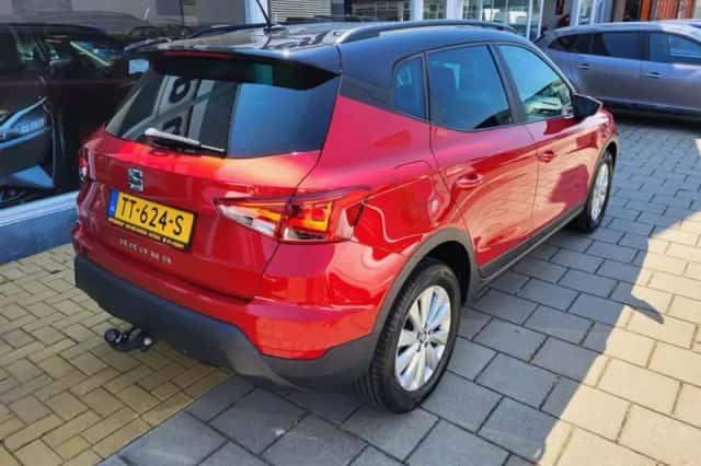 SEAT Arona (2018) thumbnail 6