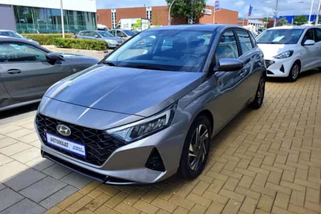 Hyundai i20 (2023) thumbnail 3