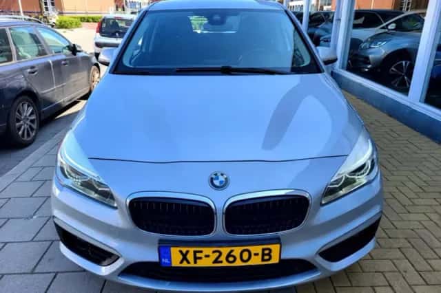 BMW 2-Serie Active Tourer (2018) thumbnail 2