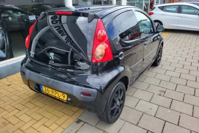 Peugeot 107 (2011) thumbnail 6