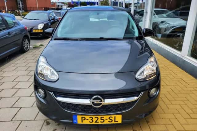 Opel Adam (2017) thumbnail 2