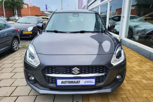 Suzuki Swift (2023) thumbnail 2