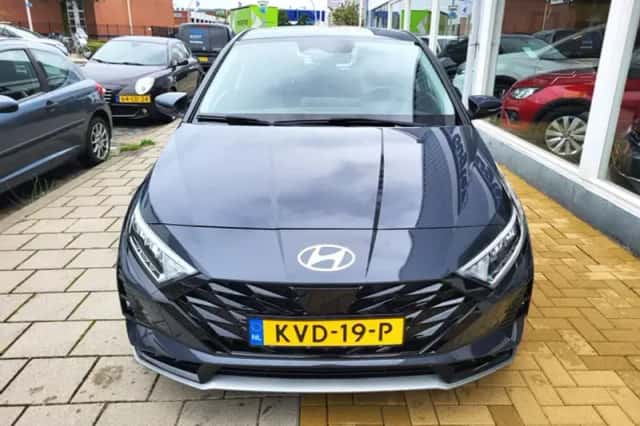 Hyundai i20 (2024) thumbnail 2