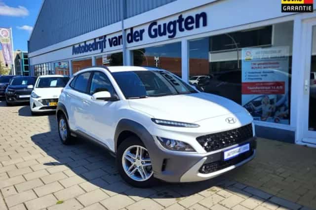 Hyundai Kona (2023) thumbnail 1