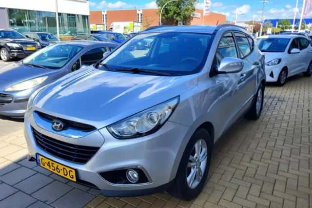 Hyundai ix35 (2012) thumbnail 3
