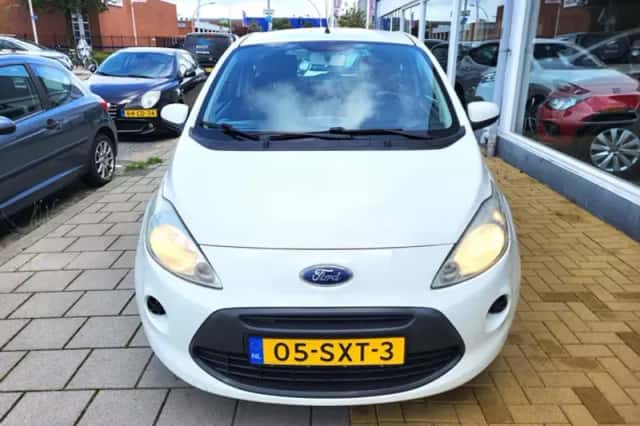 Ford Ka (2011) thumbnail 2