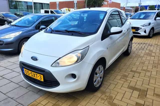 Ford Ka (2011) thumbnail 3