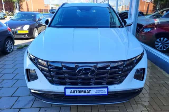 Hyundai Tucson (2021) thumbnail 2