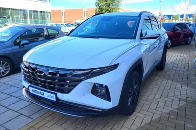 Hyundai Tucson (2021) thumbnail 3