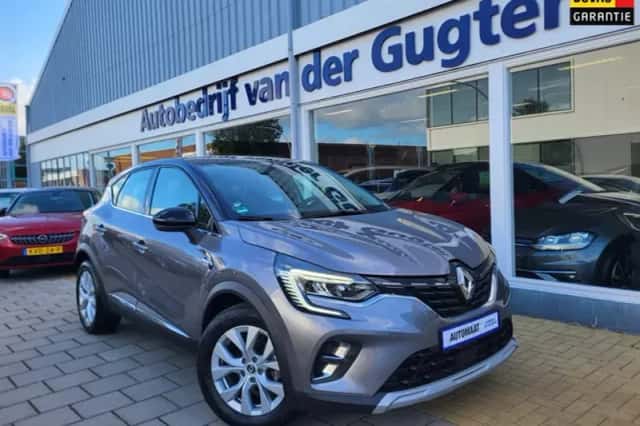 Renault Captur (2022) thumbnail 1