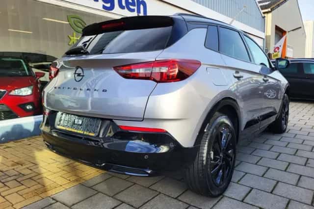 Opel Grandland (2023) thumbnail 6