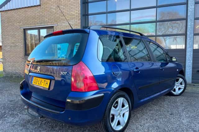 Peugeot 307 (2003) thumbnail 5