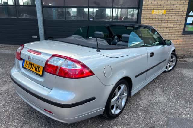 Saab 9-3 (2005) thumbnail 3