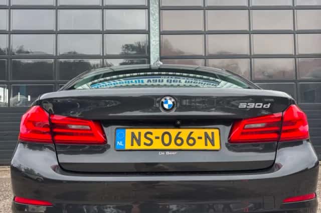 BMW 5-Serie (2017) thumbnail 6
