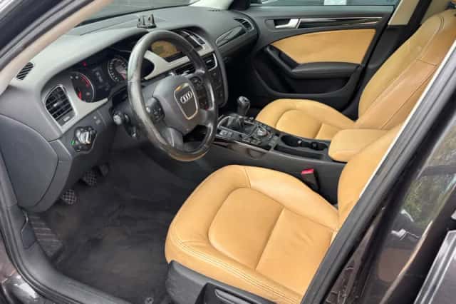 Audi A4 (2009) thumbnail 6