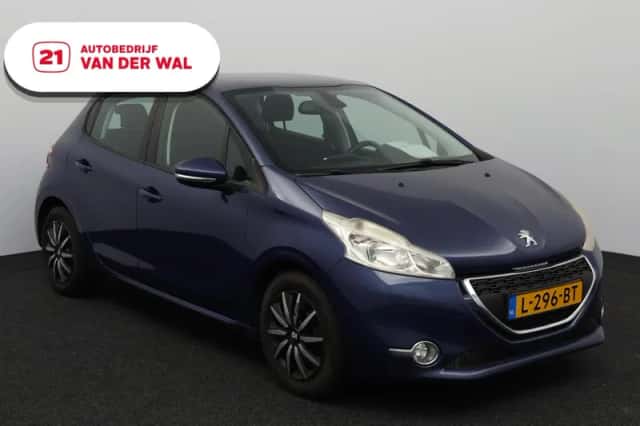 Peugeot 208 (2012) thumbnail 1