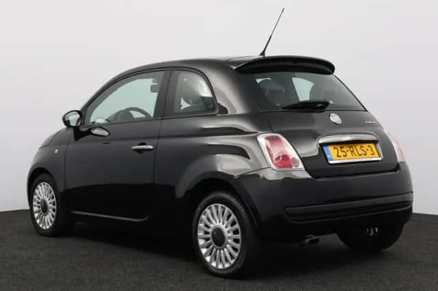 Fiat 500 (2011) thumbnail 2
