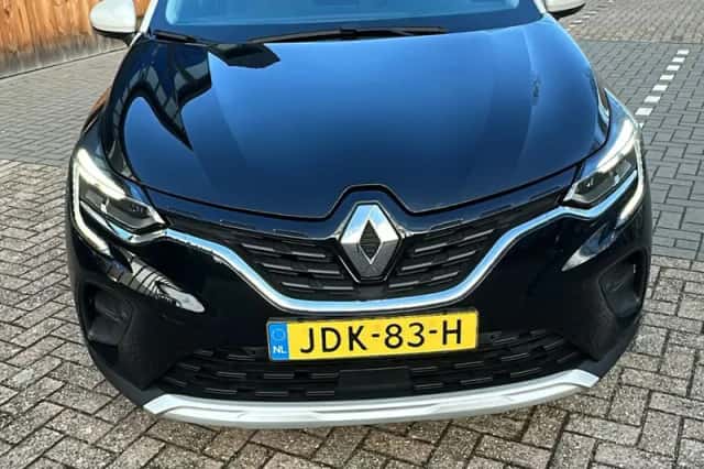 Renault Captur (2021) thumbnail 6