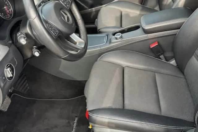 Mercedes-Benz B-Klasse (2016) thumbnail 4