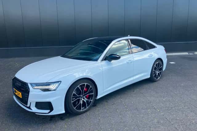 Audi A6 (2022) thumbnail 1