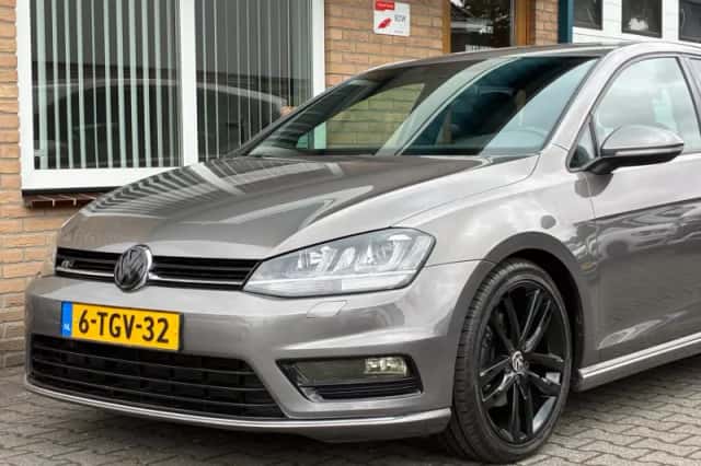 Volkswagen Golf (2014) thumbnail 2