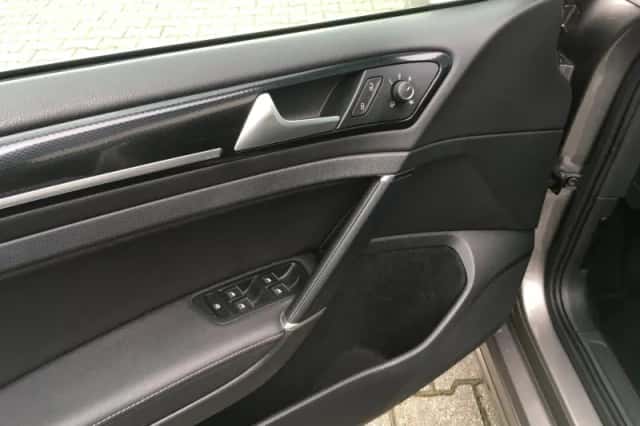 Volkswagen Golf (2014) thumbnail 6